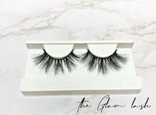 Load image into Gallery viewer, The Glam Lash 20mm
