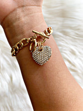 Load image into Gallery viewer, Bling Heart Charm Bracelet
